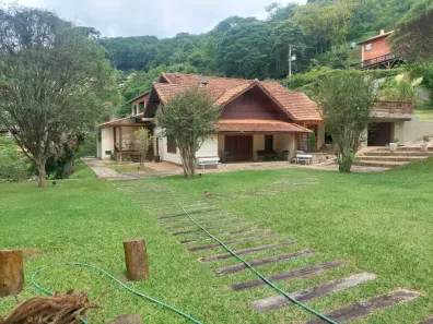 Casa com 5 Quartos à venda, 600m² no Itaipava, Petrópolis