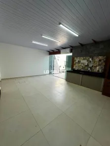 Casa de Condomínio com 3 Quartos à venda, 126m² no Aclimação, Uberlândia