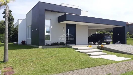 Casa com 3 Quartos à venda, 240m² no Arroio, Imbituba