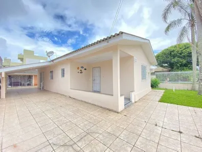 Casa com 5 Quartos à venda, 249m² no Centro, Guaratuba