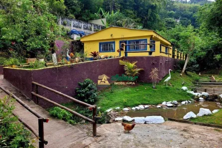 Fazenda/Sítio com 3 Quartos à venda, 250m² no Chácaras Copaco, Arujá