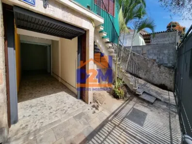 Sobrado com 3 Quartos para alugar, 266m² no Vila Campesina, Osasco