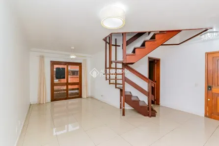 Apartamento com 3 Quartos para alugar, 110m² no Petrópolis, Porto Alegre