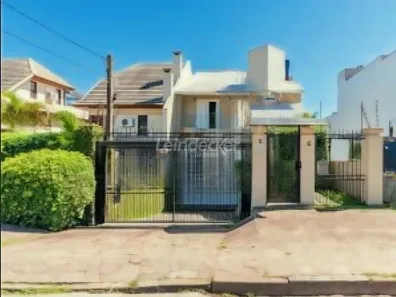 Casa com 3 Quartos para alugar, 410m² no Vila Jardim, Porto Alegre