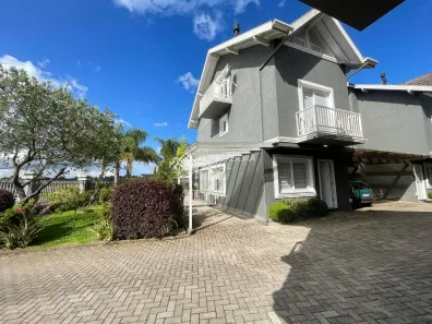 Casa com 4 Quartos à venda, 142m² no Parque das Hortensias, Canela