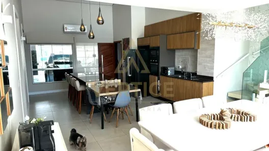 Casa com 3 Quartos à venda, 500m² no Jardim Amália, Volta Redonda