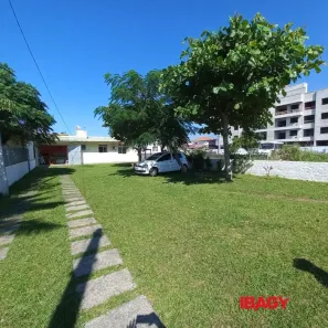 Casa com 2 Quartos para alugar, 60m² no Balneário Ponta do Papagaio, Palhoça