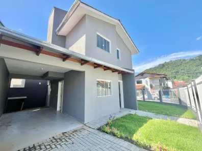 Sobrado com 3 Quartos à venda, 109m² no Salto Weissbach, Blumenau