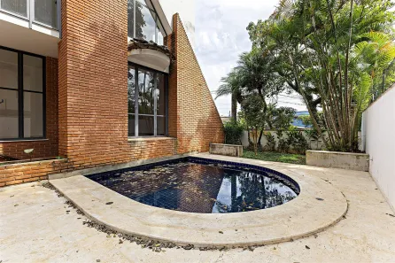Casa com 4 Quartos para alugar, 420m² no Vila Madalena, São Paulo