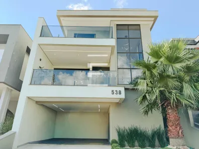 Casa de Condomínio com 4 Quartos à venda, 256m² no Centro, Gravataí