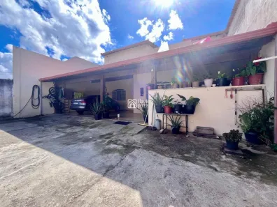 Casa com 3 Quartos à venda, 360m² no Niterói, Betim