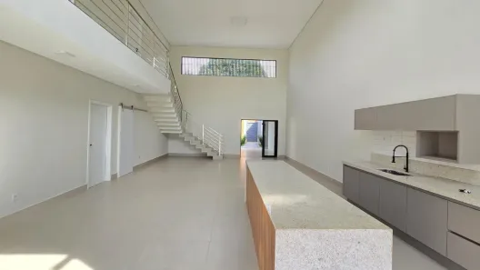 Sobrado com 4 Quartos à venda, 274m² no Santa Genoveva, Goiânia