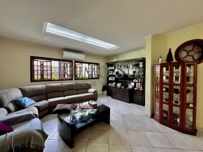 Casa com 3 Quartos para alugar, 219m² no Parque Colonial, São Paulo