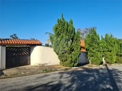 Sobrado com 3 Quartos à venda, 213m² no Centro, Vinhedo