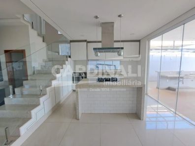 Casa de Condomínio com 3 Quartos à venda, 240m² no Parque Sisi, São Carlos