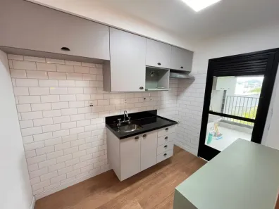 Apartamento com 2 Quartos para alugar, 60m² no Caxingui, São Paulo
