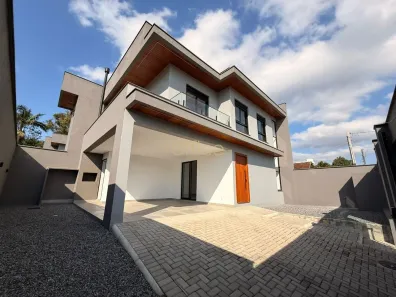 Sobrado com 3 Quartos à venda, 141m² no América, Joinville