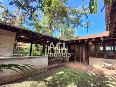 Casa com 4 Quartos à venda, 240m² no Camburi, São Sebastião