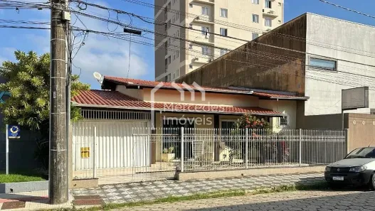 Casa com 3 Quartos à venda, 300m² no São Judas, Itajaí