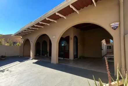 Casa com 4 Quartos para alugar, 200m² no Trindade, Florianópolis