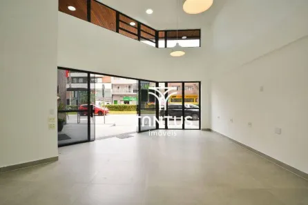 Ponto Comercial para alugar, 115m² no Centro, Curitiba