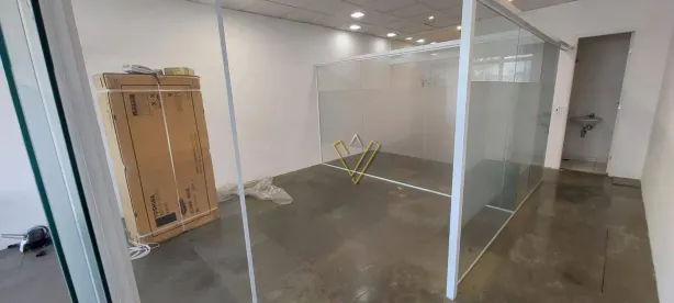 Sala Comercial para venda ou aluguel, 52m² no Alphaville Industrial, Barueri
