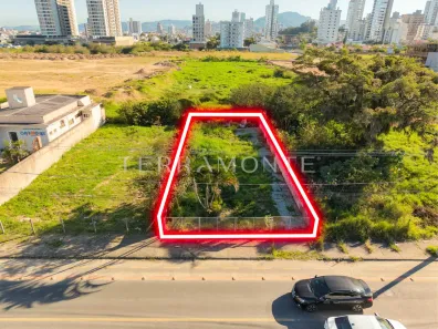 Lote/Terreno à venda, 354m² no Vila Moema, Tubarão