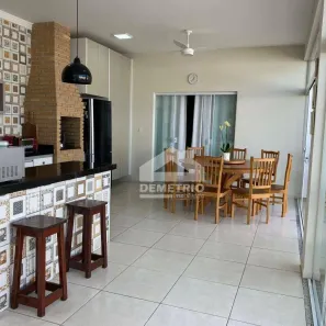 Casa com 5 Quartos à venda, 350m² no Portal das Colinas, Guaratinguetá
