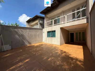 Casa com 5 Quartos à venda, 210m² no Jardim Atlântico, Goiânia