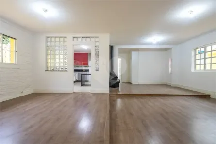 Casa de Condomínio com 3 Quartos à venda, 390m² no Vila Pirajussara, São Paulo