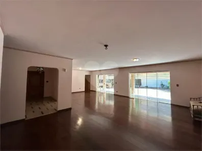Casa com 3 Quartos para alugar, 361m² no Jardim Guedala, São Paulo