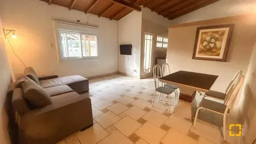 Casa com 4 Quartos à venda, 420m² no Ponta das Canas, Florianópolis
