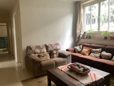 Casa com 4 Quartos para alugar, 330m² no Santa Cecília, Porto Alegre