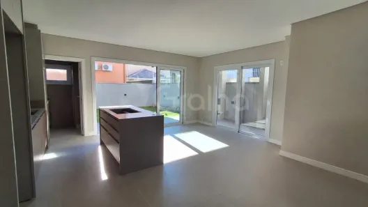 Casa de Condomínio com 3 Quartos à venda, 234m² no Cachoeira do Bom Jesus, Florianópolis