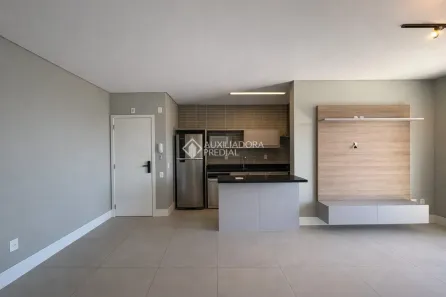 Apartamento com 2 Quartos para alugar, 75m² no Córrego Grande, Florianópolis