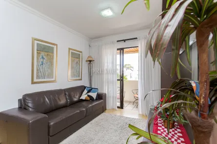 Apartamento com 3 Quartos à venda, 74m² no Portão, Curitiba