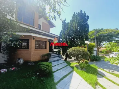 Casa de Condomínio com 4 Quartos à venda, 470m² no Jardim Aquárius, São José dos Campos