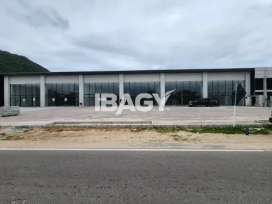 Ponto Comercial para alugar, 500m² no São João do Rio Vermelho, Florianópolis