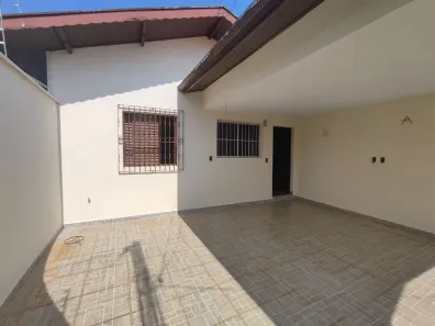 Casa com 2 Quartos para alugar, 85m² no Castelinho, Piracicaba