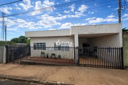 Lote/Terreno à venda, 360m² no Osvaldo Rezende, Uberlândia