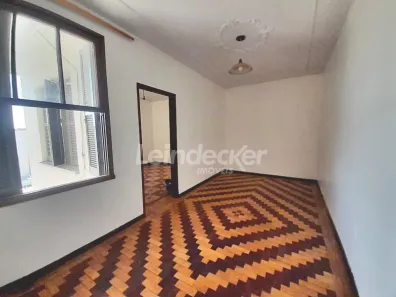 Apartamento com 2 Quartos para alugar, 50m² no Passo da Areia, Porto Alegre