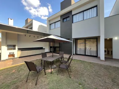 Casa de Condomínio com 3 Quartos para alugar, 209m² no Garças, Belo Horizonte