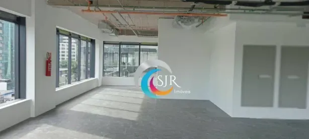 Sala Comercial para alugar, 370m² no Vila Olímpia, São Paulo