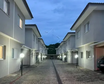 Casa de Condomínio com 2 Quartos à venda, 62m² no Chácaras Reunidas São Jorge, Sorocaba