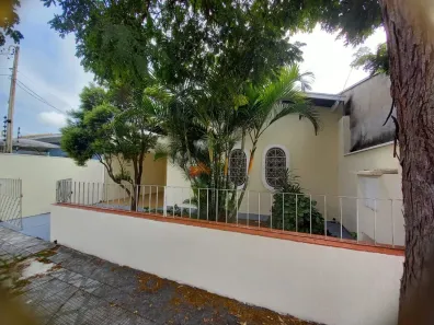 Casa com 3 Quartos para alugar, 250m² no Jardim Ana Emilia, Taubaté