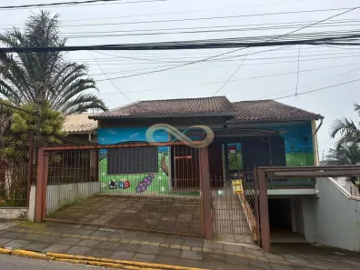 Imóvel Comercial com 3 Quartos para alugar, 300m² no Centro, Gravataí