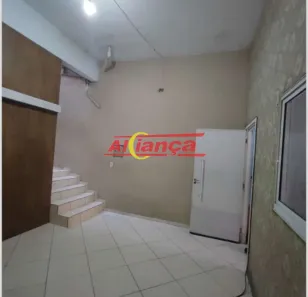 Casa com 2 Quartos para alugar, 79m² no Jardim Santa Emilia, Guarulhos
