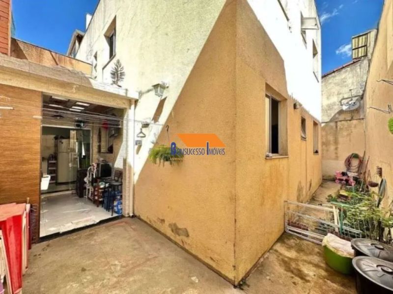 Apartamento com 3 quartos — Planalto, Belo Horizonte