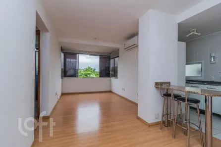 Apartamento com 2 Quartos à venda, 62m² no Camaquã, Porto Alegre