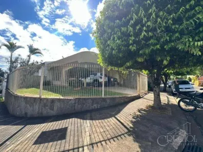 Casa com 3 Quartos à venda, 210m² no Aurora, Londrina
